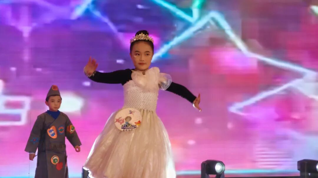 嘉戎技術(shù)2025年終總結(jié)暨年會